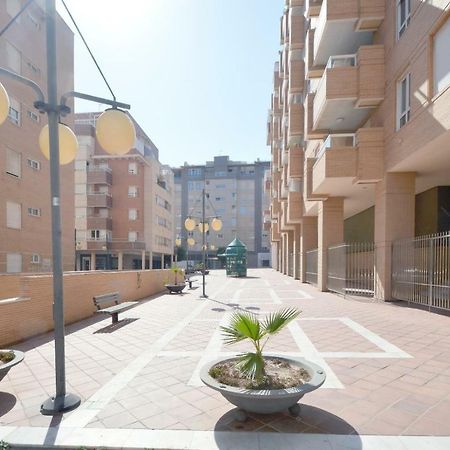 Moderno Apartamento Frente A La Playa Y El Centro Apartment อัลเมรีอา ภายนอก รูปภาพ
