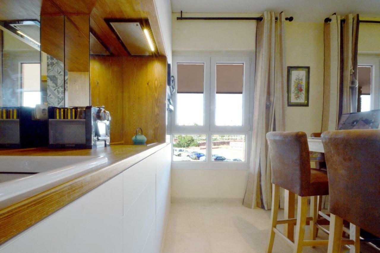 Moderno Apartamento Frente A La Playa Y El Centro Apartment อัลเมรีอา ภายนอก รูปภาพ