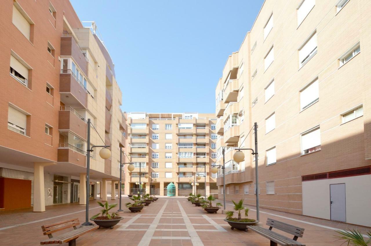 Moderno Apartamento Frente A La Playa Y El Centro Apartment อัลเมรีอา ภายนอก รูปภาพ