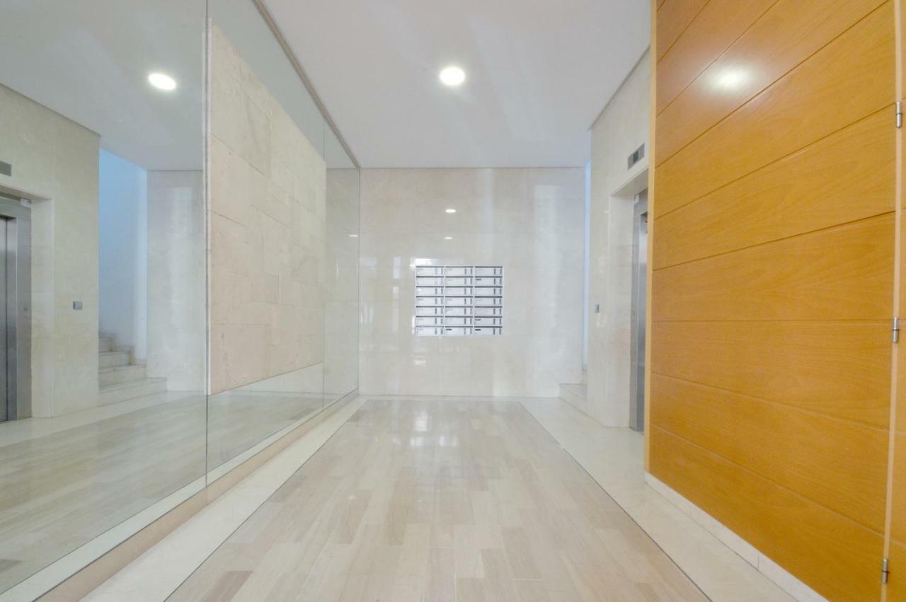 Moderno Apartamento Frente A La Playa Y El Centro Apartment อัลเมรีอา ภายนอก รูปภาพ